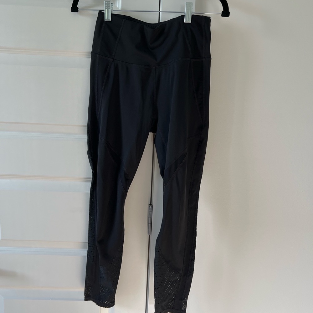 Athleta Black High Rise Laser Cut Mesh Leggings with Zip Pocket - Small